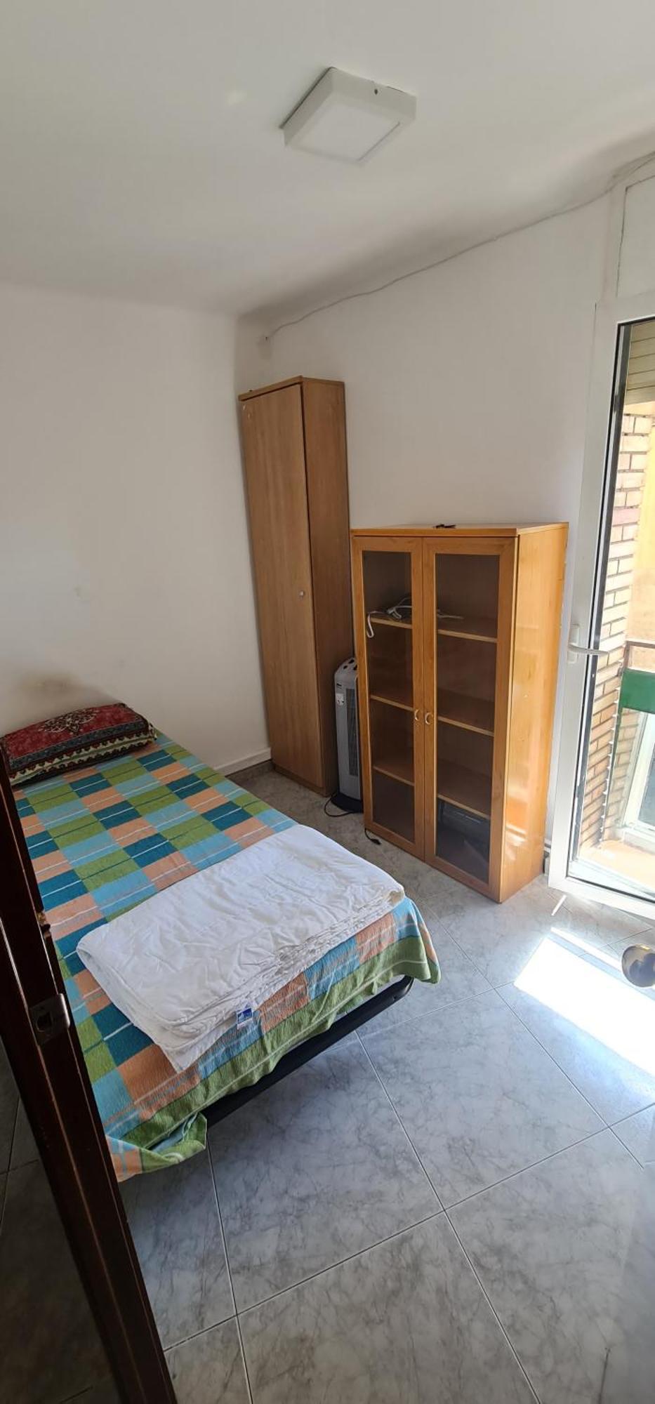 Sunny Room In A Shared Apartment In Rubí Extérieur photo